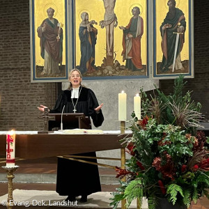 Dr. Nina Lubomierski beim Segen