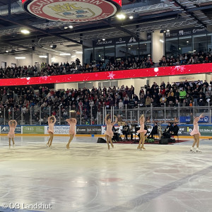 Weihnachtssingen im Eisstadion